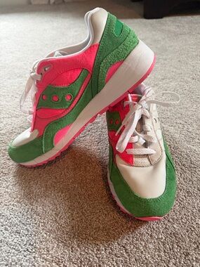 Saucony Green Pink White Women's Sneakers
